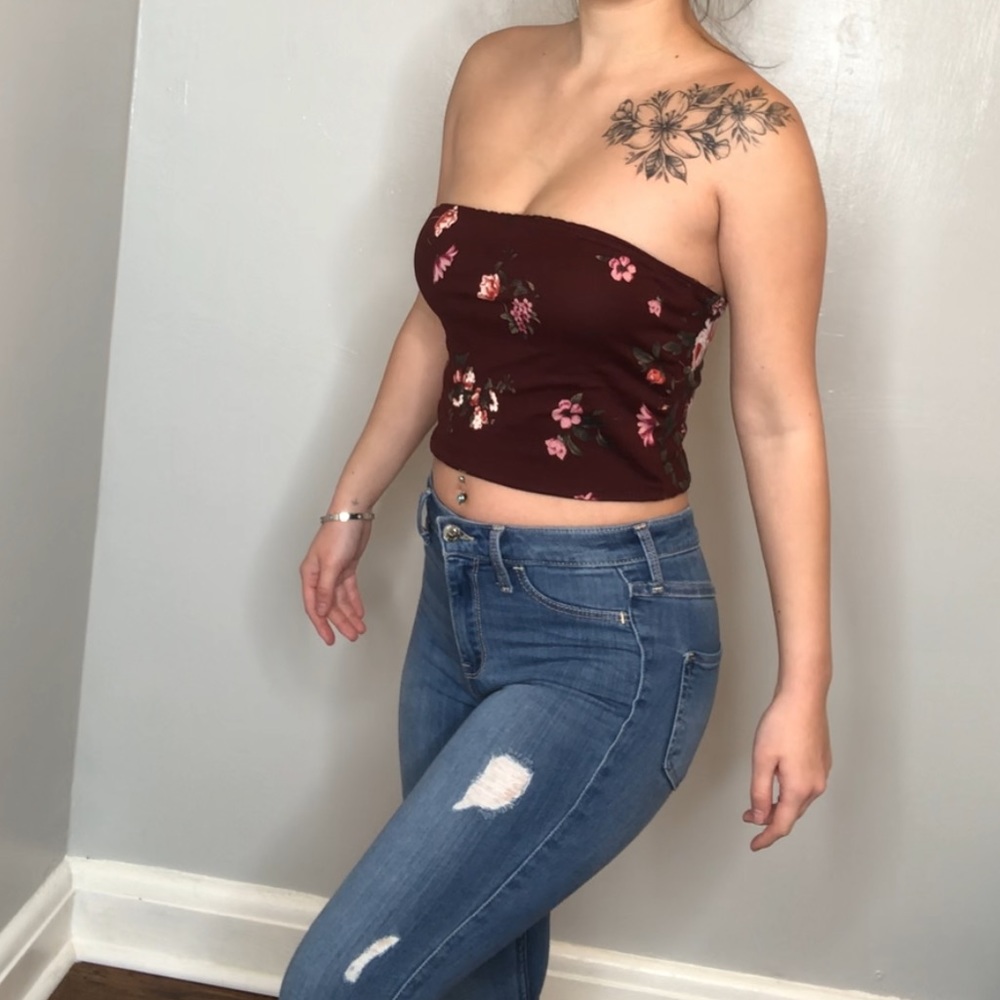 ⭐️ 4/$25 No comment NY/LA  floral tube top S/M